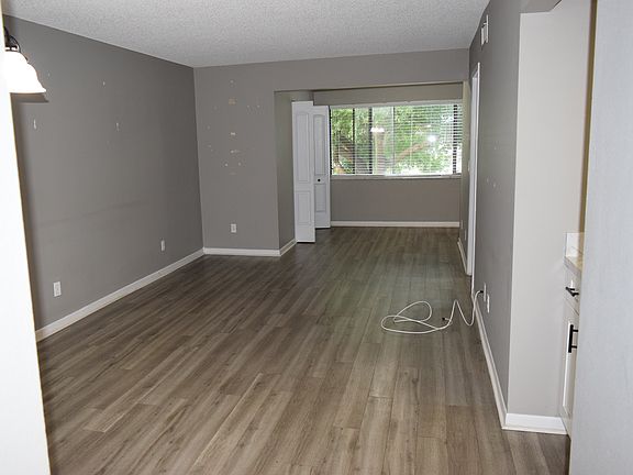 2nd image of 2037 San Marcos Dr SE APT 327