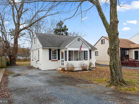 2nd image of 947 Chester River Dr