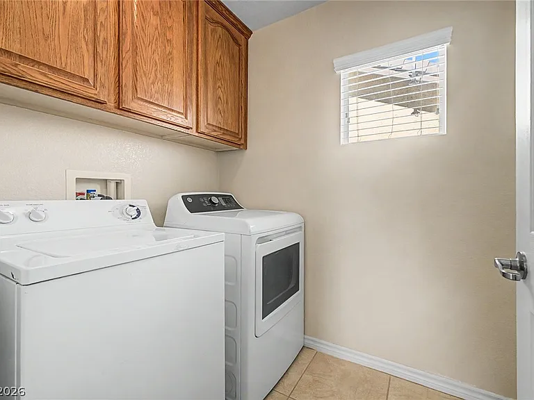 10560 Laurelwood Lake Ave — Photo 25