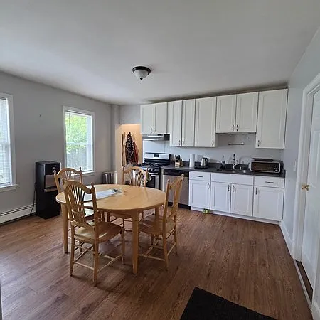 17 Albertina St #1 — Photo 2