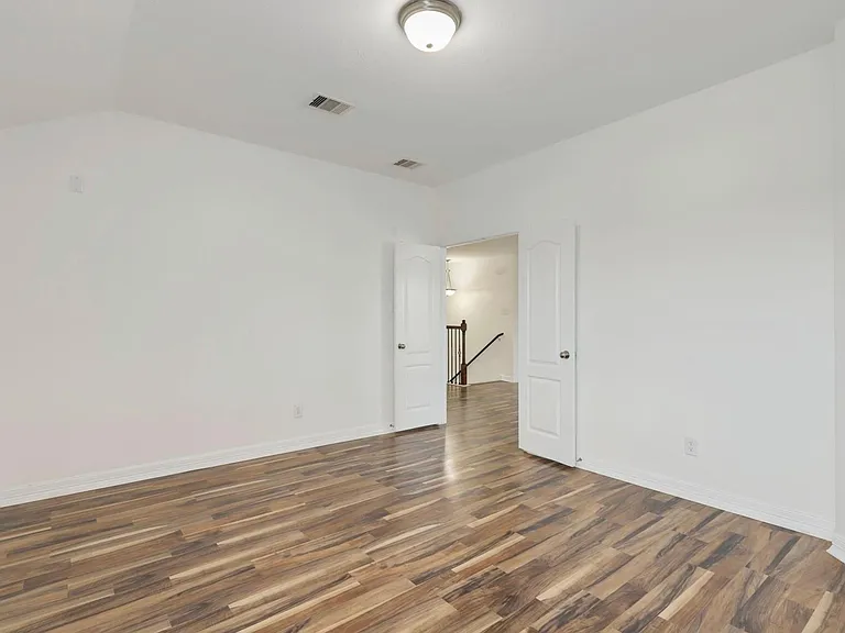 2110 Mateo Park Dr — Photo 22