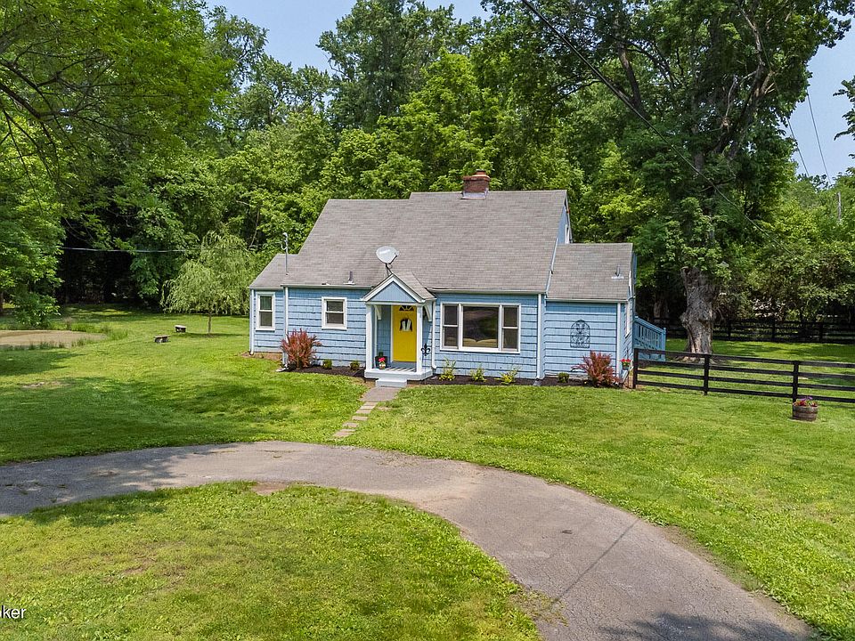 219 Wood Rd, Lyndon, KY 40222 MLS 1639282 Zillow