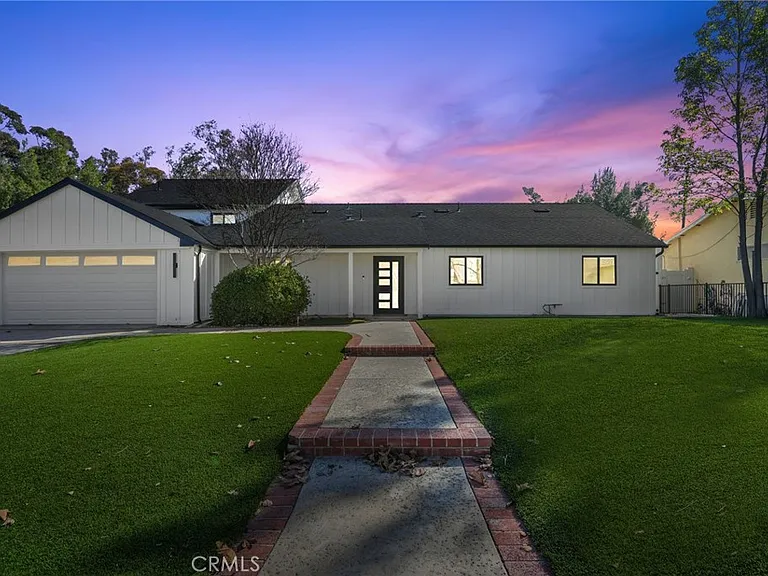 6108 Sadring Ave — Photo 1