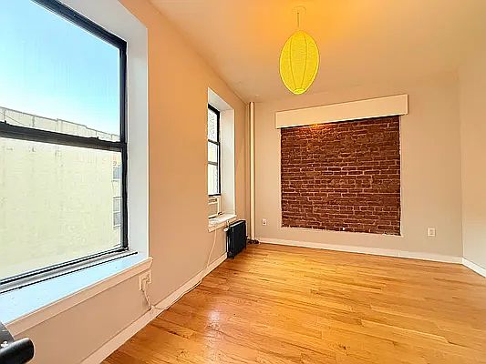 2nd image of 246 Pacific St #4D