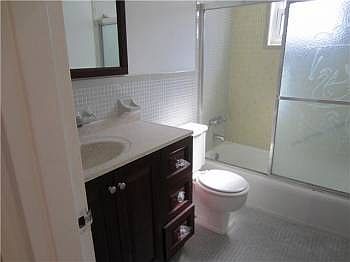 4th image of 9700 E Bay Harbor Dr APT 204