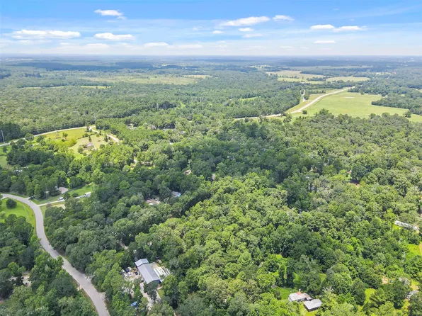 Fisher Ln, Willis, TX 77378