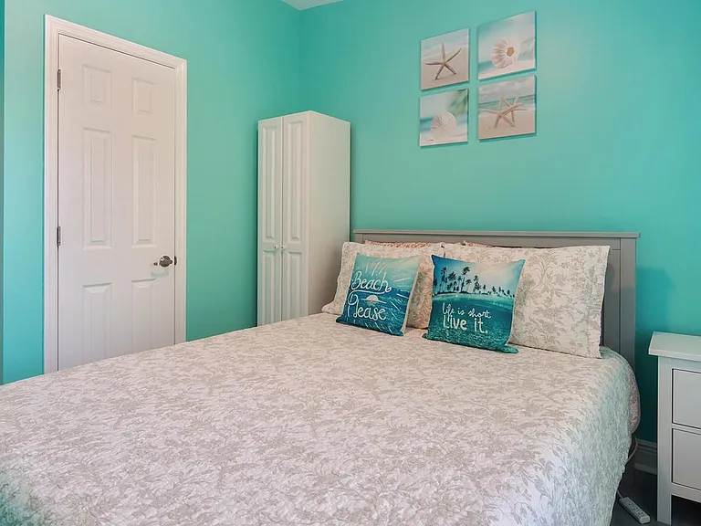 32 Beach Dr — Photo 13