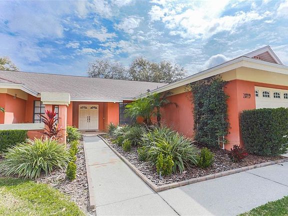 2nd image of 2849 Hammock Dr