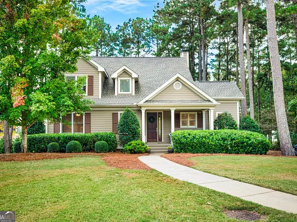 1060 Emerald View Dr, Greensboro, GA 30642