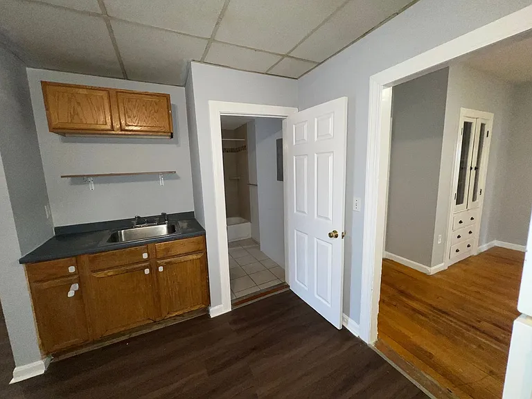 19-27 Granite St — Photo 13