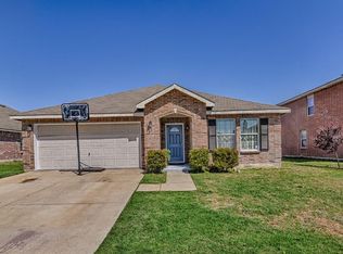 8017 York Beach Pl, Arlington, TX 76002