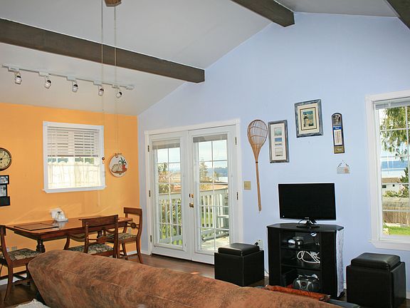 2nd image of 8212 176th Avenue Court Kp S