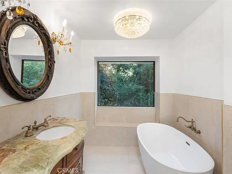 119 W Bell Canyon Rd — Photo 32