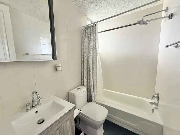 1305 Avenida Magdalena #9A — Photo 9