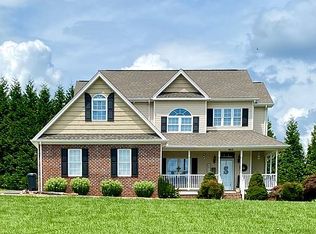 1812 Cadle Ford Rd, Mount Airy, NC 27030