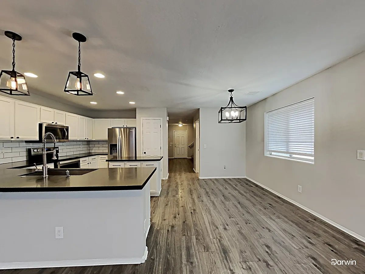 Building Photo - 7218 S 37th Dr