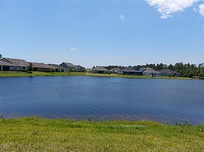 1st image of 413 Broomsedge Cir