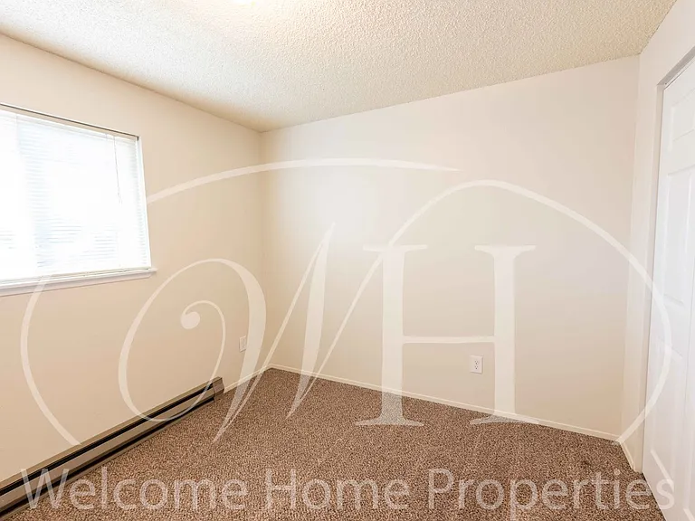 627 N Roosevelt St — Photo 18