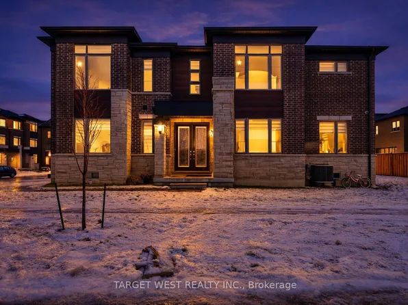 66 Minnock St, Caledon, ON L7C 4K5