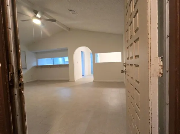 506 Corvette Ln, Houston, TX 77060