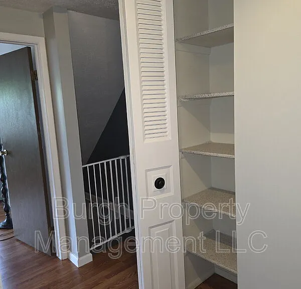 3135 Laurel Ridge Cir — Photo 11