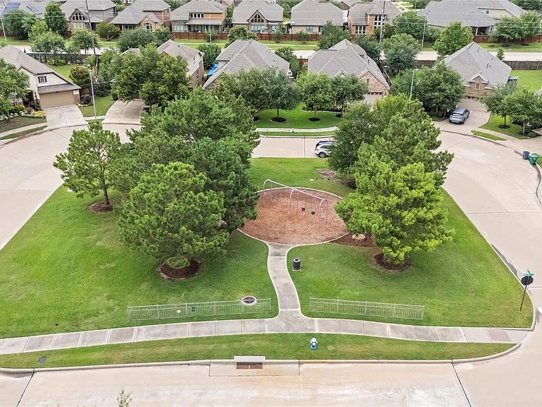 28706 Hemlock Red Ct — Photo 37