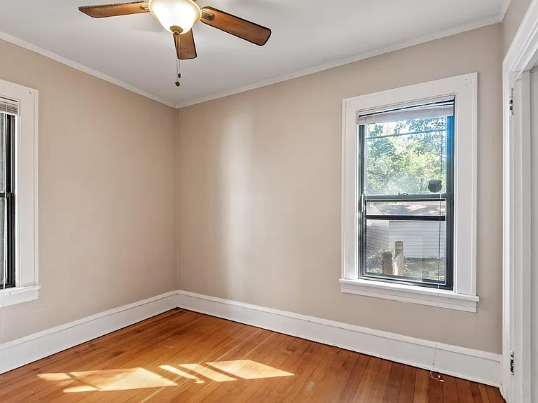 5319 Minnehaha Ave — Photo 3