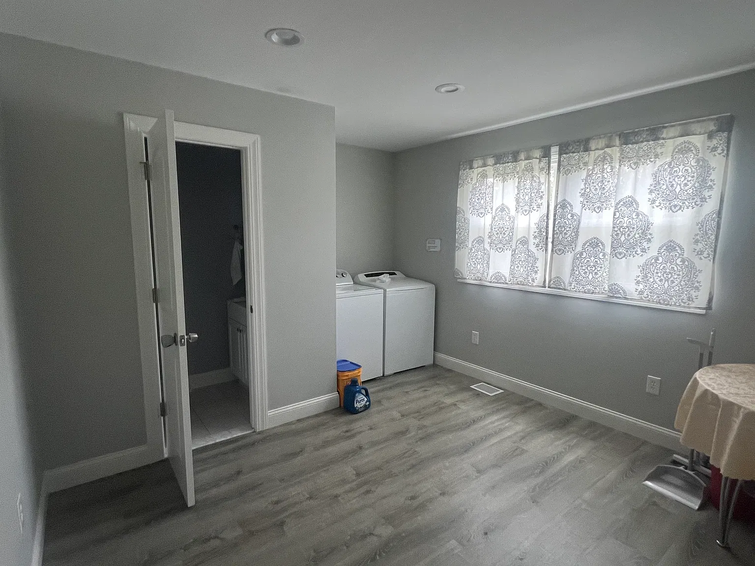 3 bed, 2.5 bath, 1668 sqft, $3,300 — Photo 3