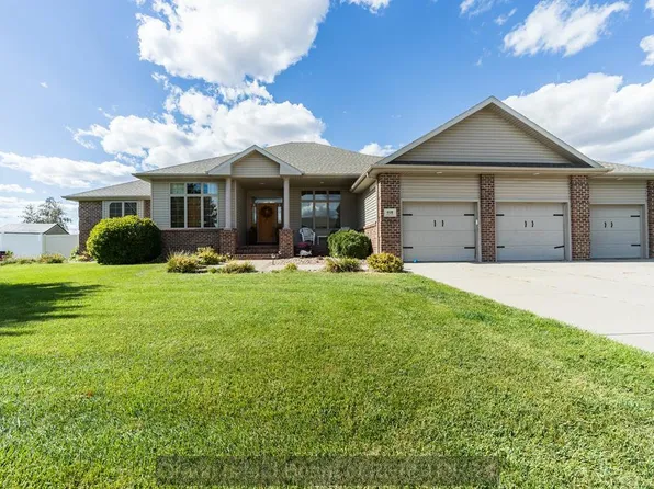 4118 Fleetwood Rd, Grand Island, NE 68803