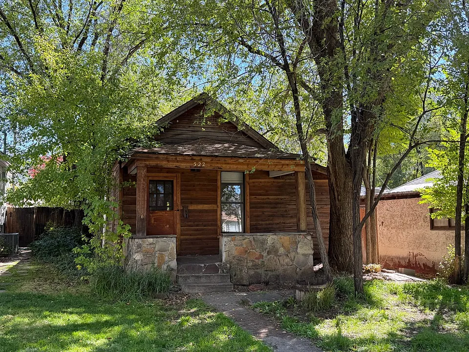 522 E 3rd Ave