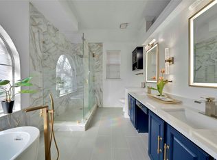 9352 Riverwalk Ln, Irving, TX 75063