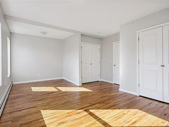 3rd image of 189 N Miller St