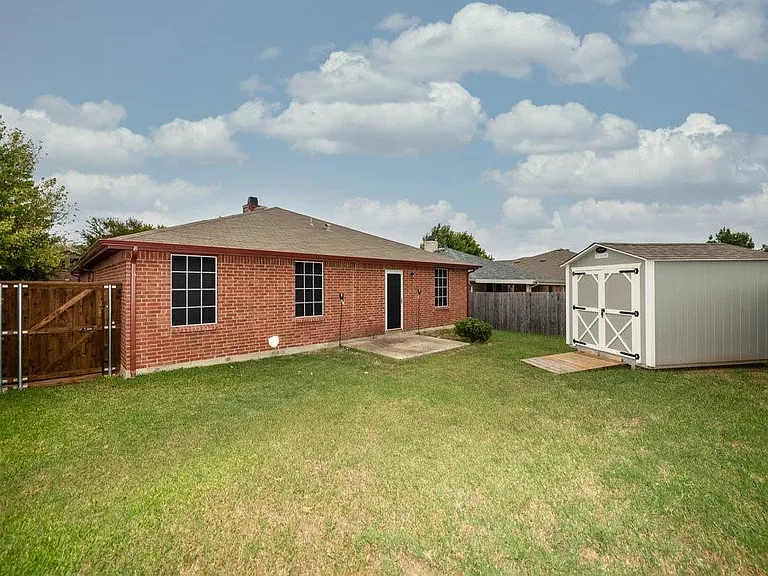 8308 Cotton Valley Ln — Photo 17