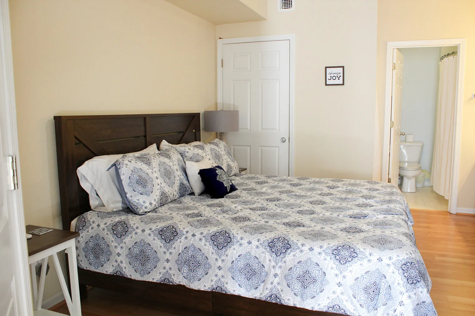 1 bed, 1.0 bath, 322 sqft, $1,679 — Photo 1