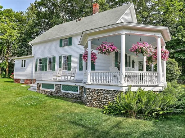 833 Main St, Warren, RI 02885