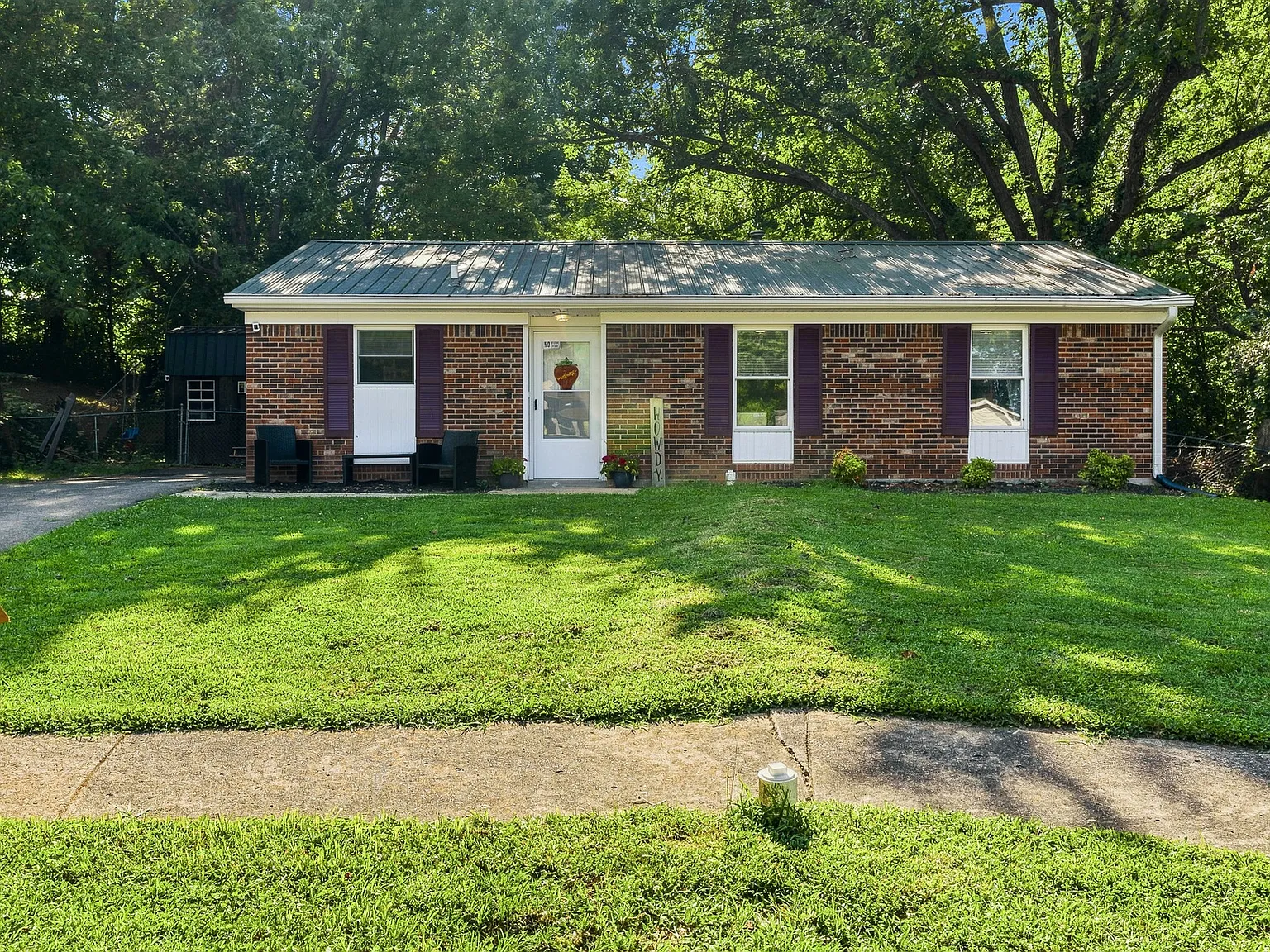 3 bed, 1025 sqft, $1,600 — Photo 1