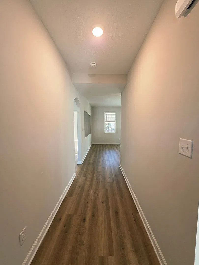4 Bedroom #3 Bath Towne Pointe — Photo 3