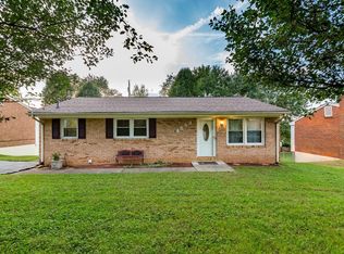 4553 Long Acre Dr NE, Roanoke, VA 24019