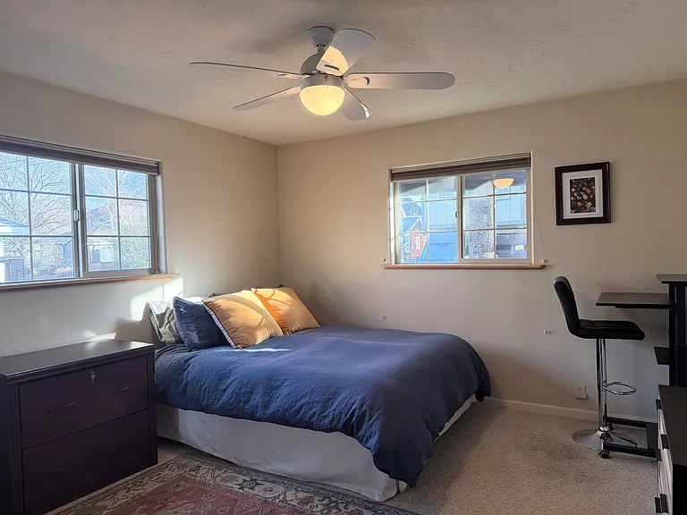 313 NW Riverfront St #1 — Photo 14