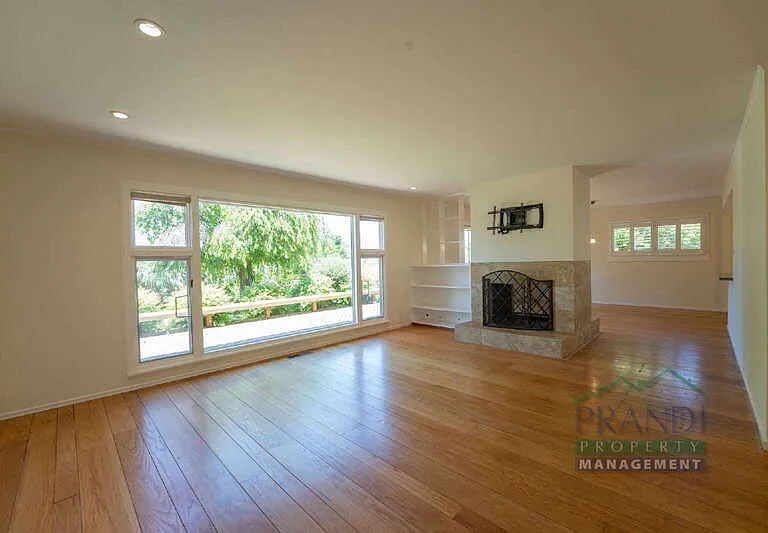 219 Mark Twain Ave — Photo 7