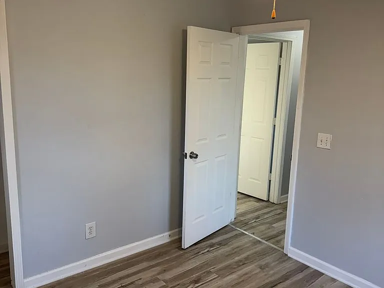 850 Saint Bartholomew Dr — Photo 28