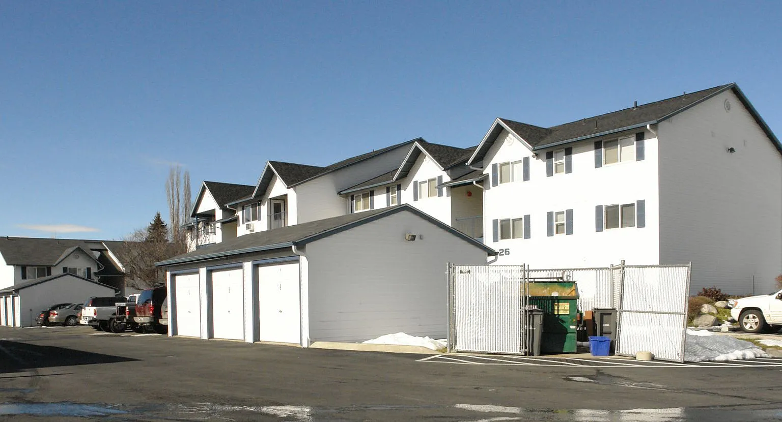Beautiful 2 Bed 2 Bath Apartment - First Month Free!! — Photo 4