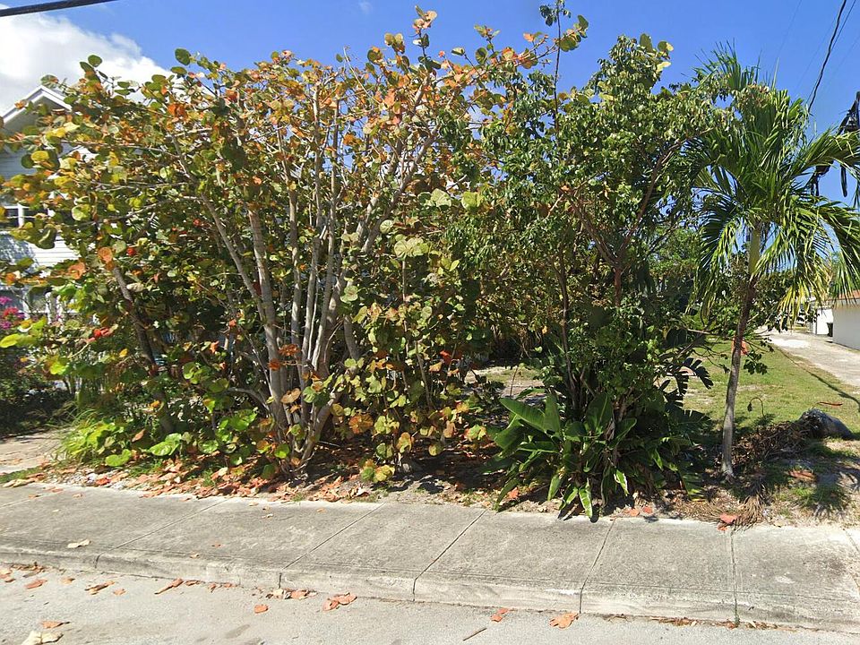 1st image of 416 3rd Avenue S