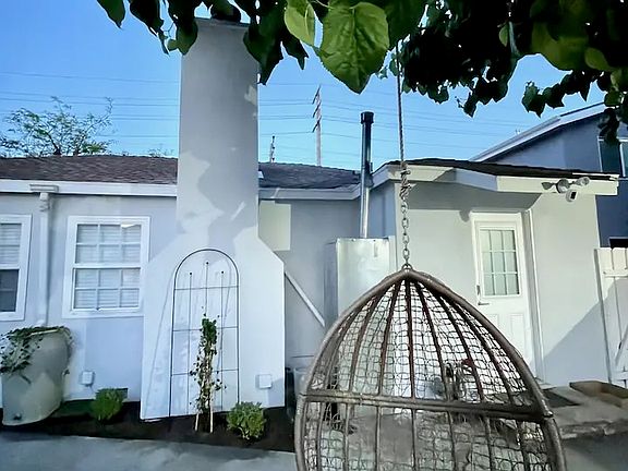 4th image of 5645 Auckland Ave