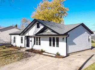 226 Hayes Ave, Romeoville, IL 60446