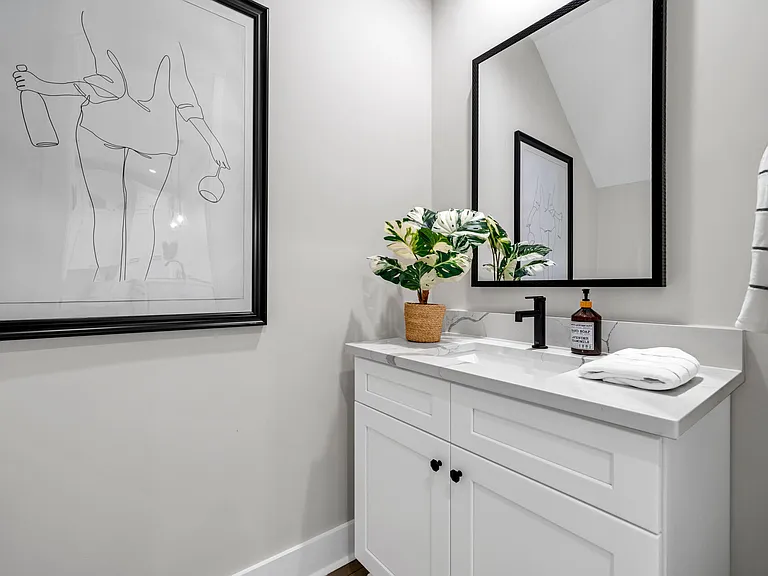 140 Sibert Ave — Photo 13