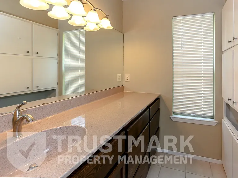 1230 Preswick Cir — Photo 17