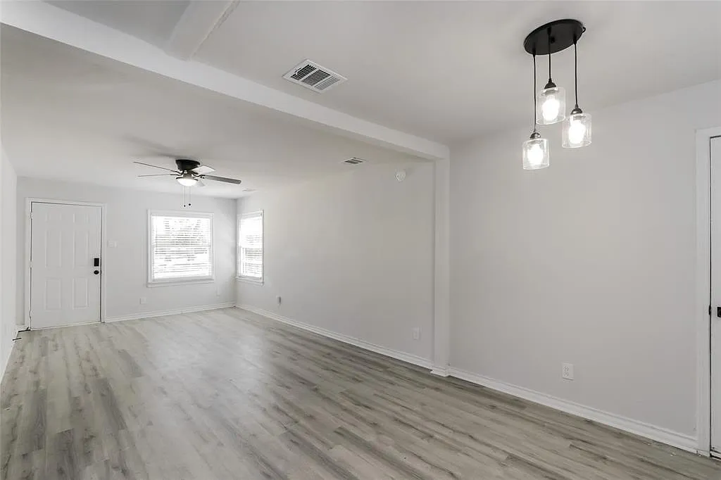 4 bed, 1.0 bath, 1655 sqft, $2,300 — Photo 3