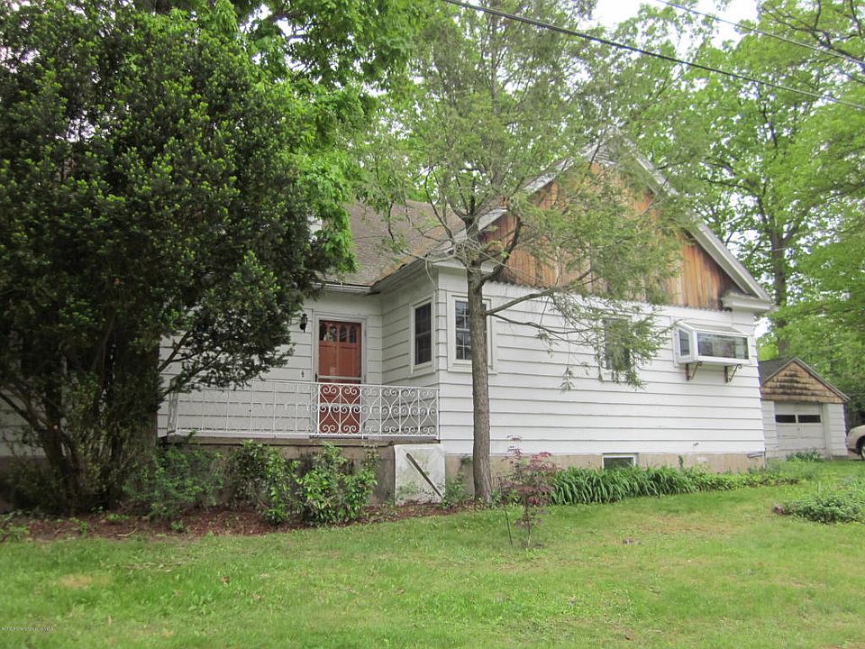 1st image of 11 Lynwood Dr