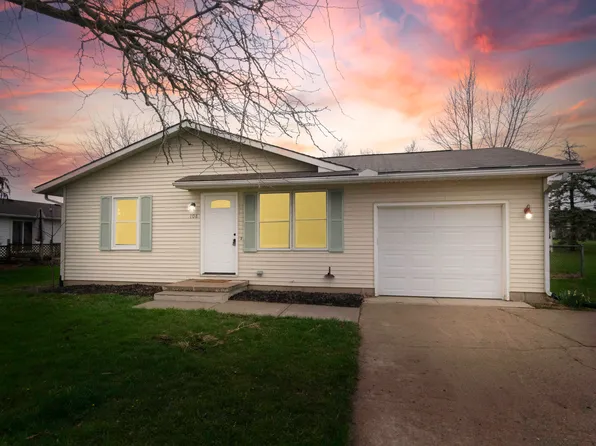 108 North St, Botkins, OH 45306